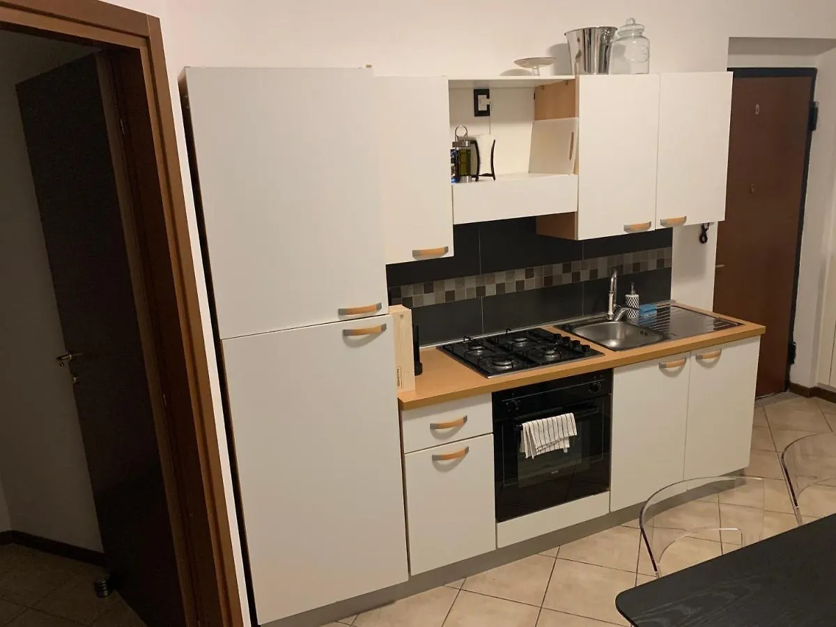 Appartamento Incantevole A Bergamo Centro contacts